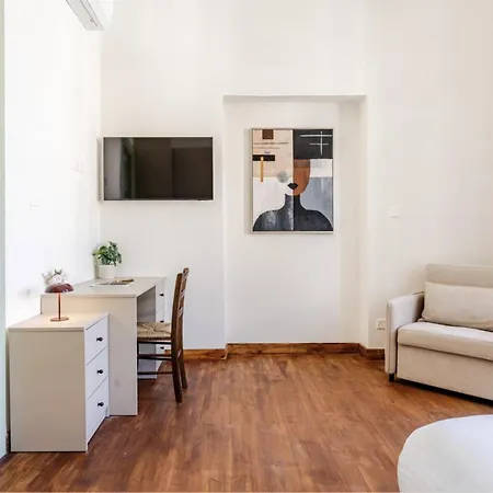 Luxury In Center Апартаменты Лимасол